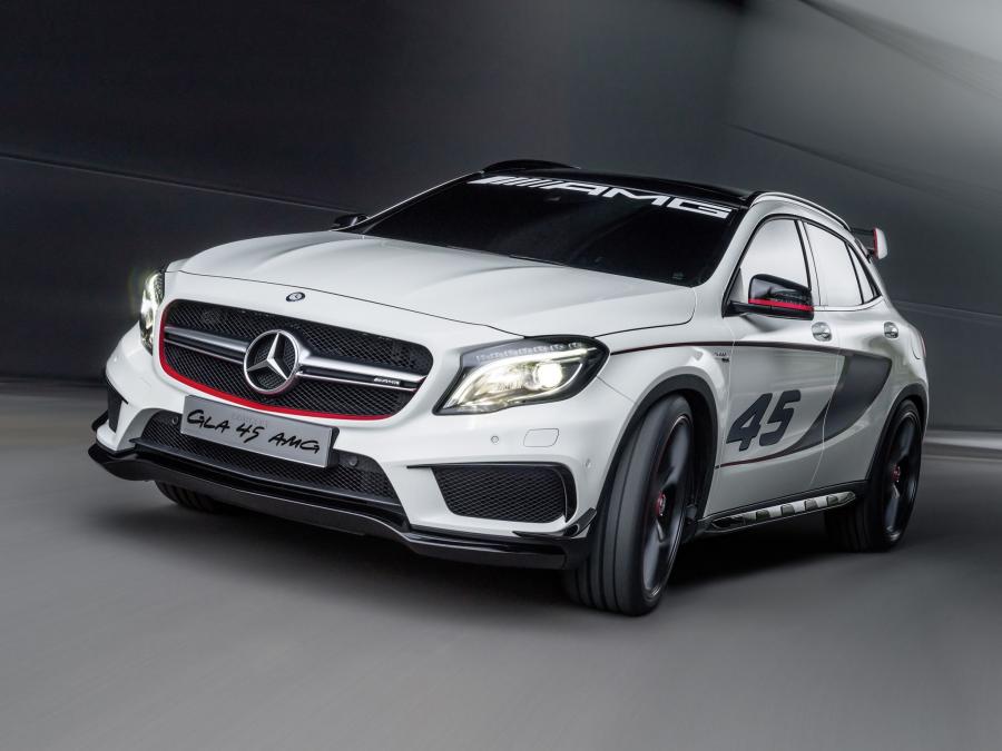  Mercedes-Benz Concept GLA45 AMG 2013 года  (фото 2 из 11)